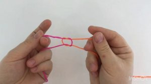Как завязать две нити между собой. Как  завязать в узелок концы нитей, чтобы они не развязывались?