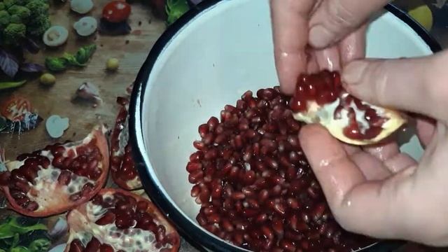 ГРАНАТОВЫЙ СОК дома.. ? Просто и очень вкусно!? смотреть онлайн