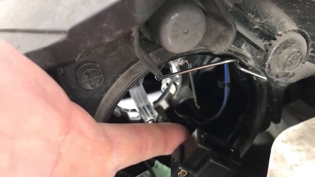 Замена лампочек в Kia Rio 2018 смотреть онлайн