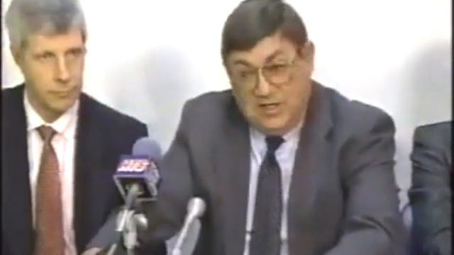 Washington Capitals's presentation of Mikhail Tatarinov - their first Russian player (1990) смотреть онлайн