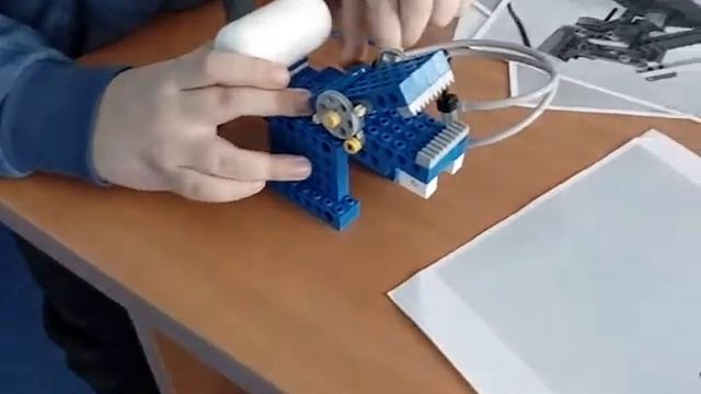 Пневматический динозавр из лего смотреть онлайн