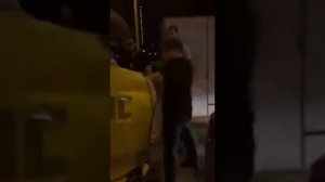 Чеченцы поимали Чеченок в Москве которые гуляют с Грузинами