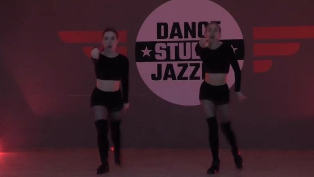 Red Velvet - IRENE & SEULGI «Monster» cover by C&D смотреть онлайн