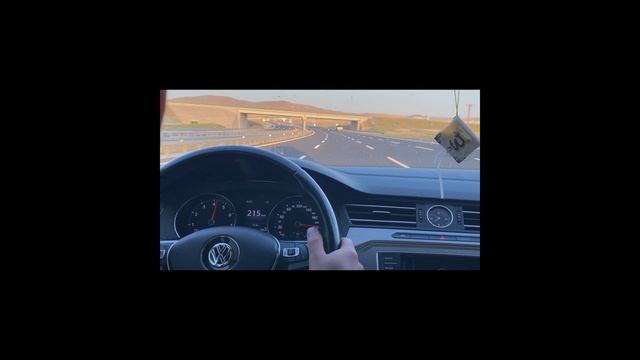 Volkswagen Passat 1.4 Tsi 125 hp Top Speed 230 km/s смотреть онлайн
