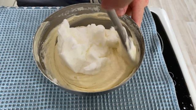 Не знаешь что приготовить из РИКОТТЫ. Попробуй Пудинг по этому рецепту. БЕЗ МУКИ, если это важно. смотреть онлайн