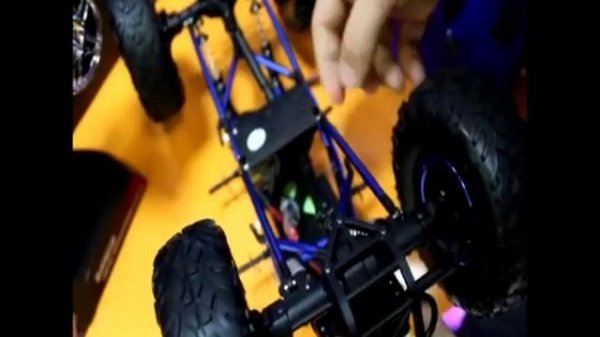 #4_Fast Motion// Обзор краулера RockCrush в масштабе 1/16.