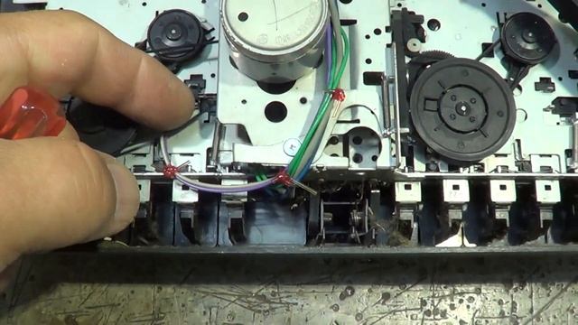 SHARP WF-930. Магнитола Sharp WF-930 90-х годов.