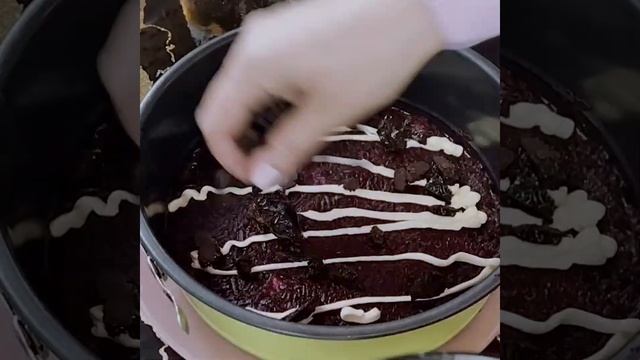 Такой салат станет оригинальным блюдом на празднике! Приготовьте и убедитесь! смотреть онлайн