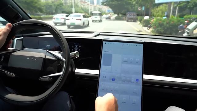 HiPhi Y тест драйв смотреть онлайн