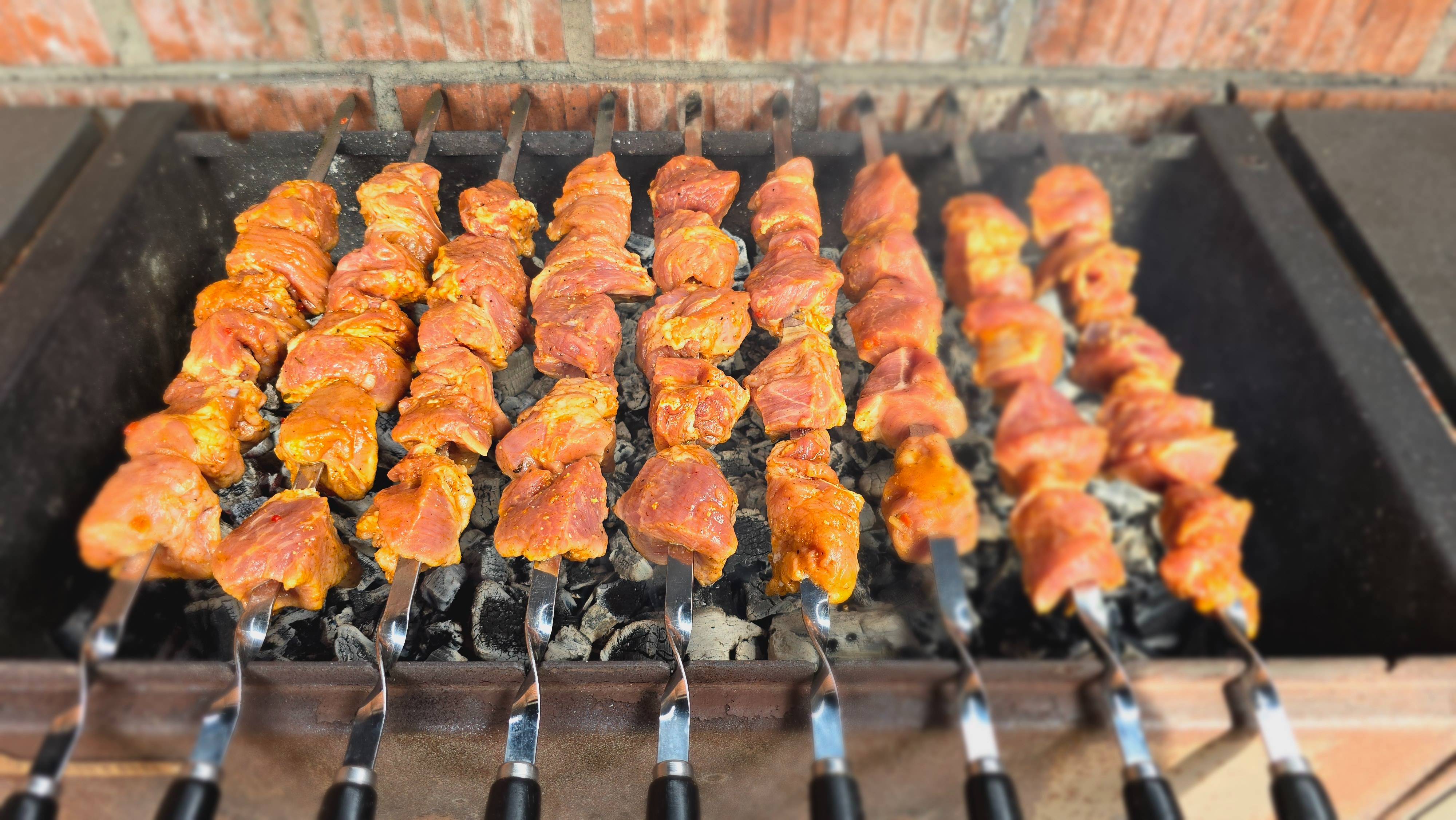 Рецепт сочного свиного шашлыка. смотреть онлайн