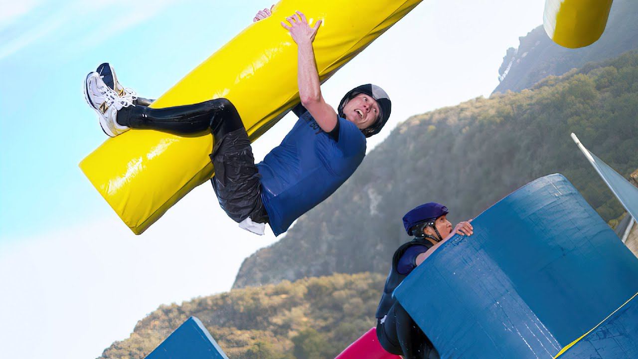 50000 ДОЛЛАРОВ ЗА ПОЛОСУ ПРЕПЯТСТВИЙ В АМЕРИКЕ (WIPEOUT) смотреть онлайн