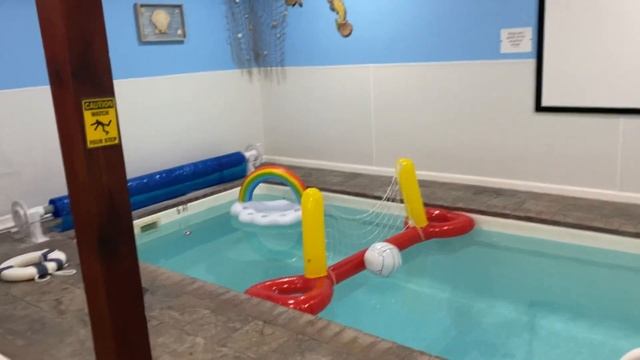 SEVIERVILLE TENNESSEE CABIN TOUR | PEARL SPLASH CABIN TOUR with POOL AND JACUZZI ? смотреть онлайн