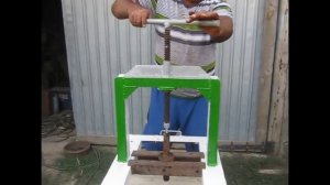 Самодельный винтовой пресс для гаража или мастерской .