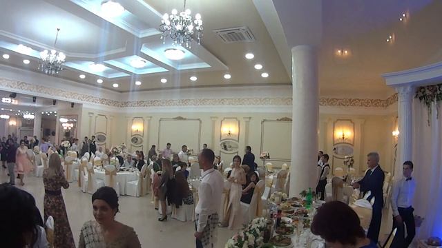 25# Свадьба Молдова Кагул Пацаны ловят букет смотреть онлайн