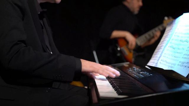 IT DON'T MEAN A THING (If It Ain't Got That Swing) - Nightbird Live Cover смотреть онлайн
