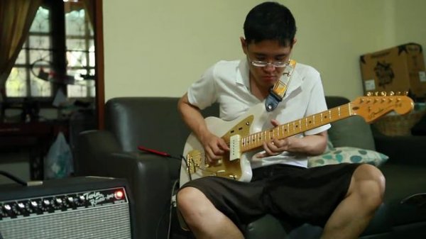 Fender Jazzmaster JM66G Made in Japan test with Tw