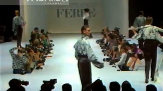 "Special Nightwear" Gianfranco Ferrè Autumn Winter 1985 1986 Milan Pret a Porter by Canale Moda смотреть онлайн