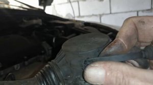 Замена ремня генератора Пежо 308.