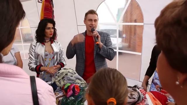 Флешмоб #ТанецOriflame в Омске смотреть онлайн