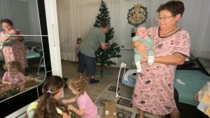 ЗАКУПИЛИСЬ НА РЫНКЕ. ЗАБРАЛИ ДАРИНУ ДОМОЙ. 23.12.23.