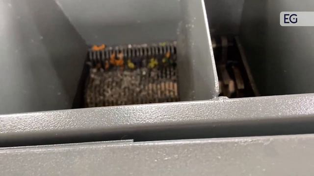 Автоматическая мини-шредерная машина EB300-5 смотреть онлайн