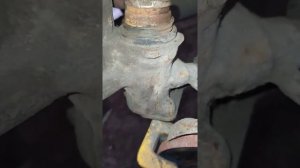 Замена ремонт тормозного суппорта заднего Хёндай Солярис 2013 год