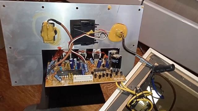 Видео обзор колонок системы 2.1 Edifier M3311 смотреть онлайн