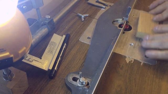 Подставка для телефона своими руками. / DIY How to make a phone stand смотреть онлайн