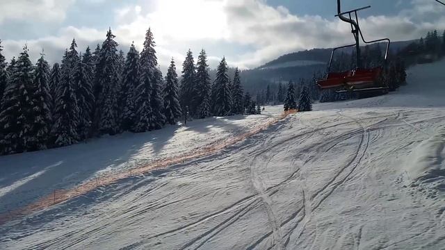 Пилипец 2018 кресельный подъемник на гору Гемба. Вид на лыжные спуски. смотреть онлайн
