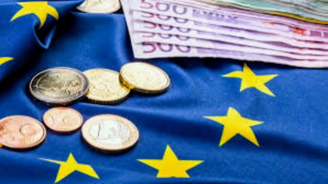 Евросоюз заморозил активы российских бизнесменов на 10 млрд евро. смотреть онлайн