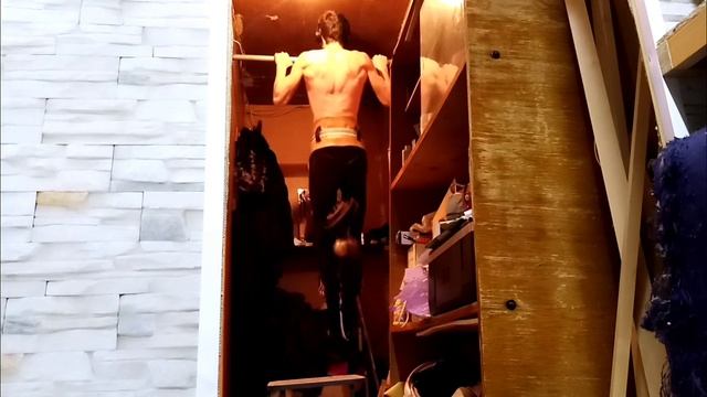 10 подтягиваний +20кг смотреть онлайн