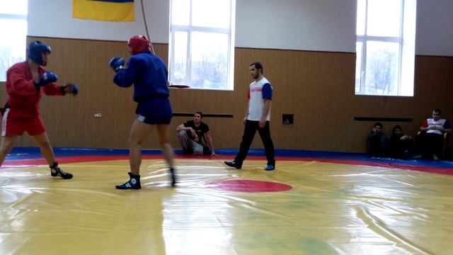 Чемпионат по боям без правил в Киеве смотреть онлайн