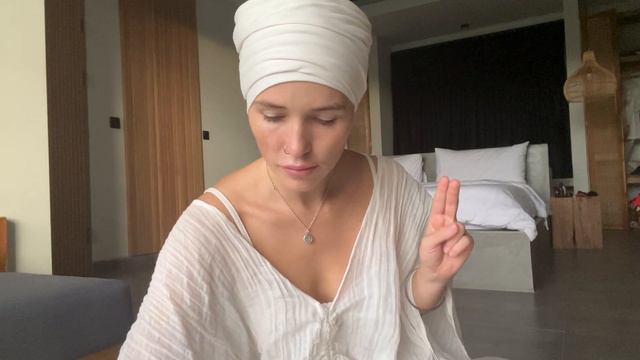 Медитация для осознания себя в моменте и внутреннего расширения смотреть онлайн