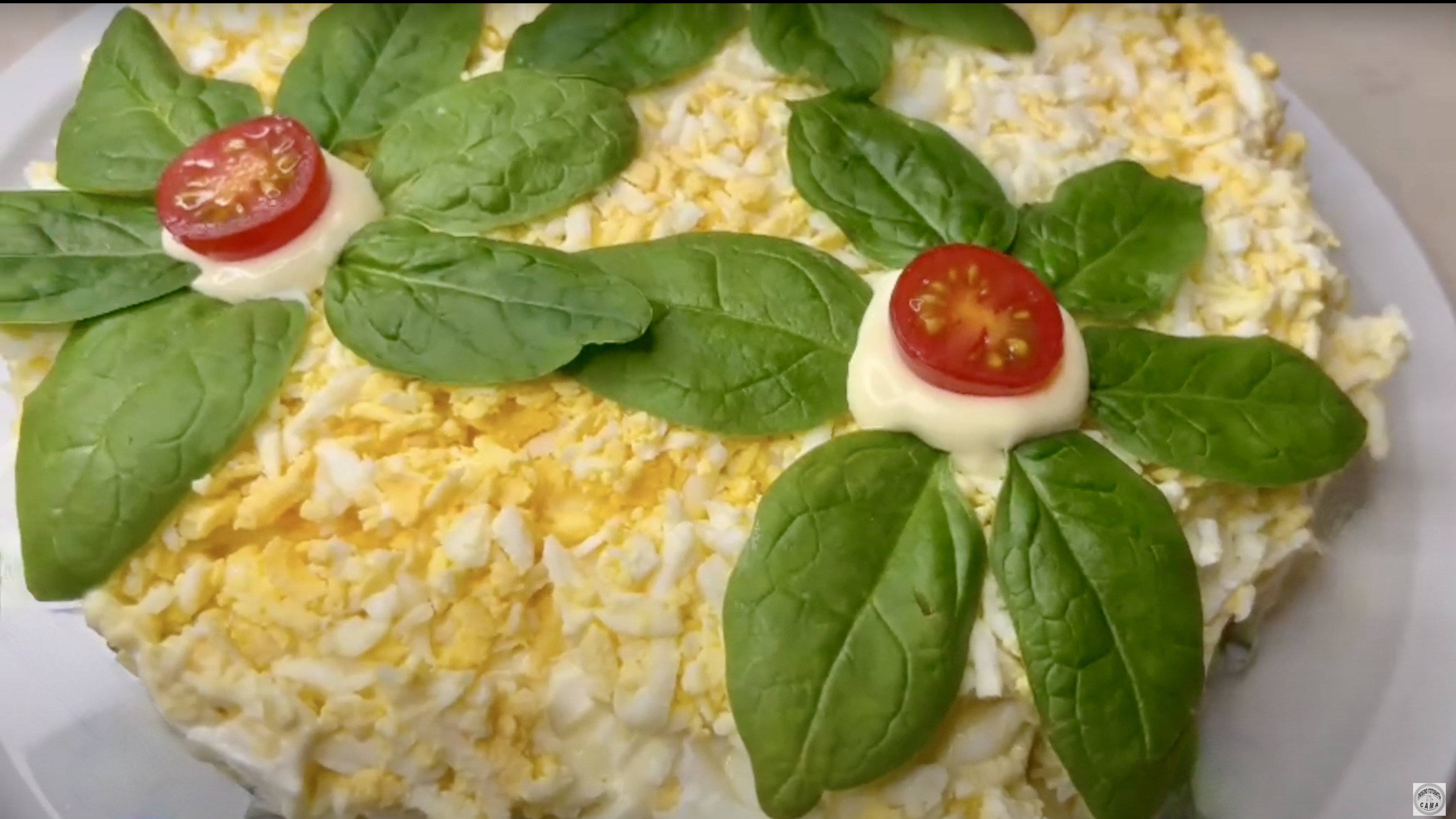 Салат с копченой колбасой ? смотреть онлайн