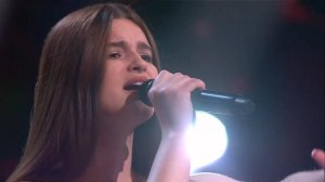 Финалистка детского «Голоса» София Льорет подросла. Теперь наставники дерутся за нее