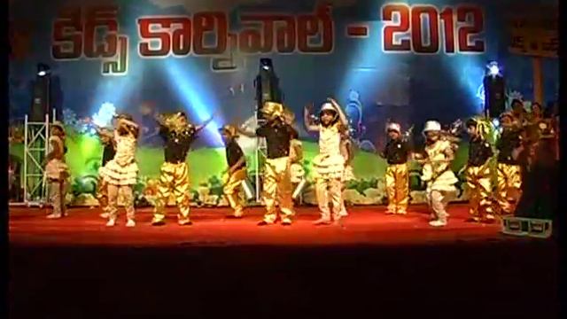 Chocolate Choco... Choco Dance Performance