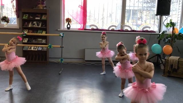 Танец «маленькая страна» смотреть онлайн