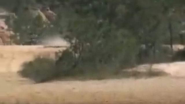 Пересечь озеро на квадрацикле смотреть онлайн