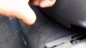 Как снять аккумулятор на фольсваген туарег