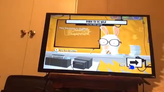 Raving Rabbids series Part 3: Rayman Raving Rabbids TV Party Review! смотреть онлайн