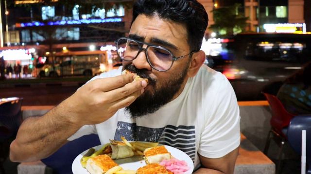 Ramadan 2022 || Iftar Food Review Al Mallah || Dubai Satwa Branch смотреть онлайн