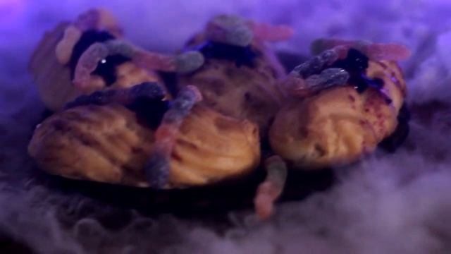 ВЕЧЕРИНКА НА ХЭЛЛОУИН : Декор,Вкусняшки,Лайфхаки смотреть онлайн