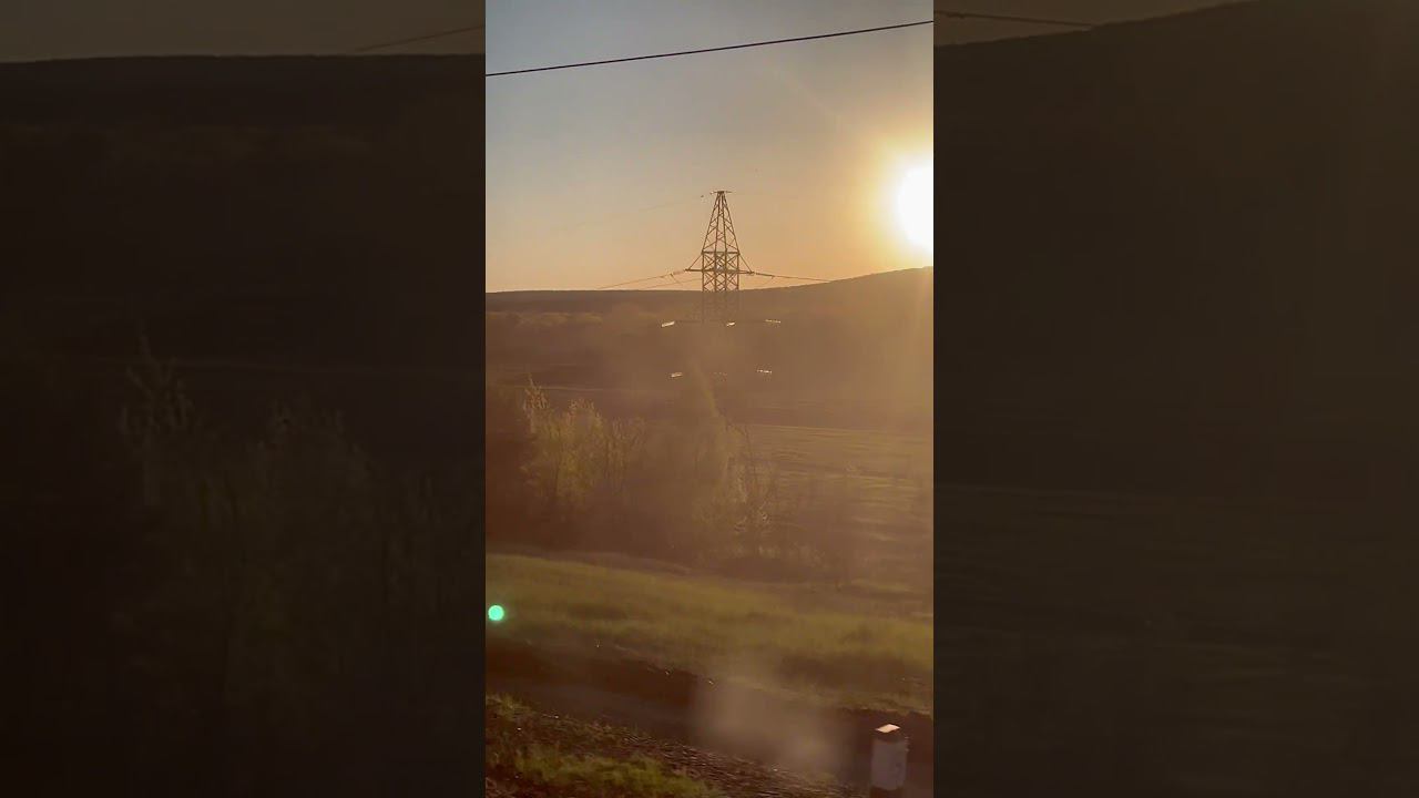 Закат / Горы и луга / Весна смотреть онлайн