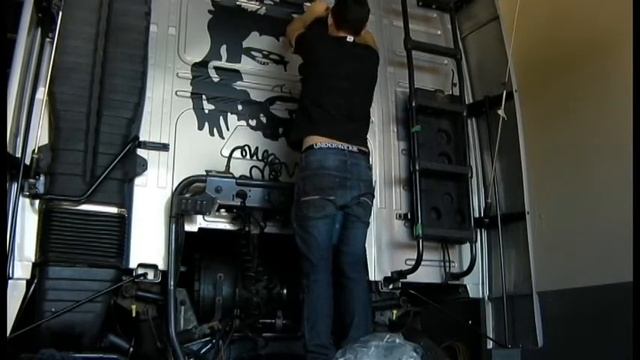 ADESIVO DE CRISTO NA CABINE DO VOLVO FH смотреть онлайн