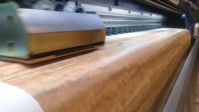 Печать матового потолка для уличного тамбура торгового центра смотреть онлайн