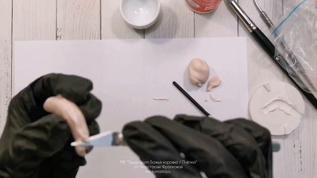 2. Лепка рук с помощью молдов. смотреть онлайн