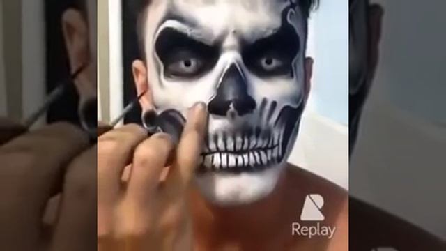 Грим на Хеллоуин Череп смотреть онлайн