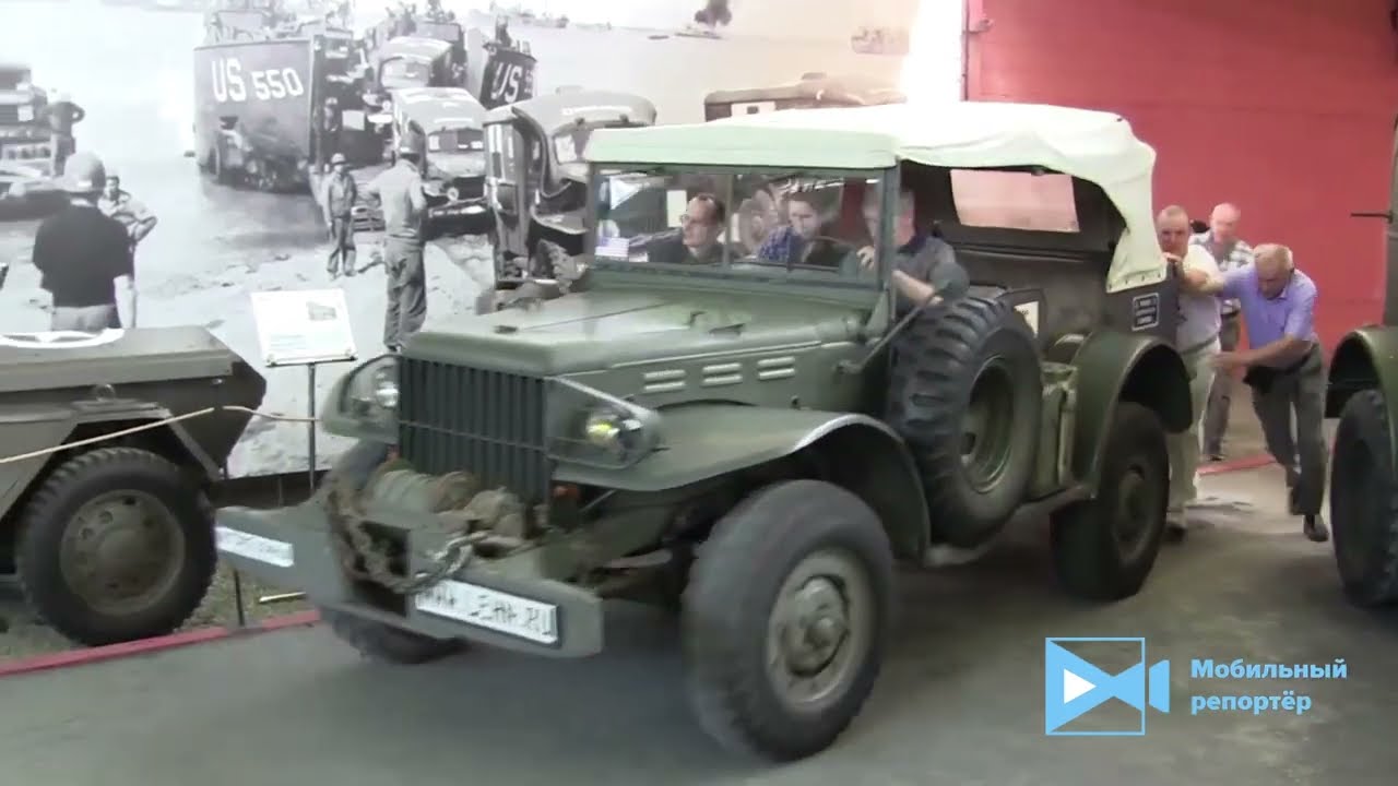 Динамический показ американского командирского автомобиля Dodge WC 56 смотреть онлайн