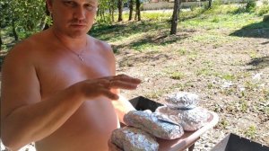 Картошечка с салом запечённая в фольге в углях 😋