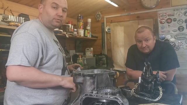 VAUXHALL F17 GEARBOX STRIP DOWN AND REBUILD смотреть онлайн
